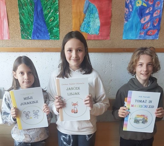 Tretješolci obeležili svetovni dan knjige